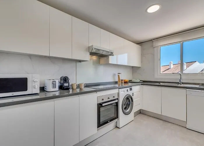 New Spacious Townhouse In *