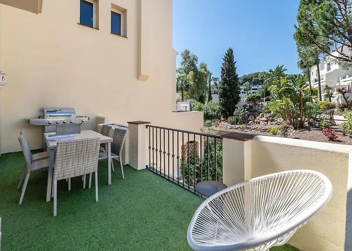 Apartman New Spacious Townhouse In *