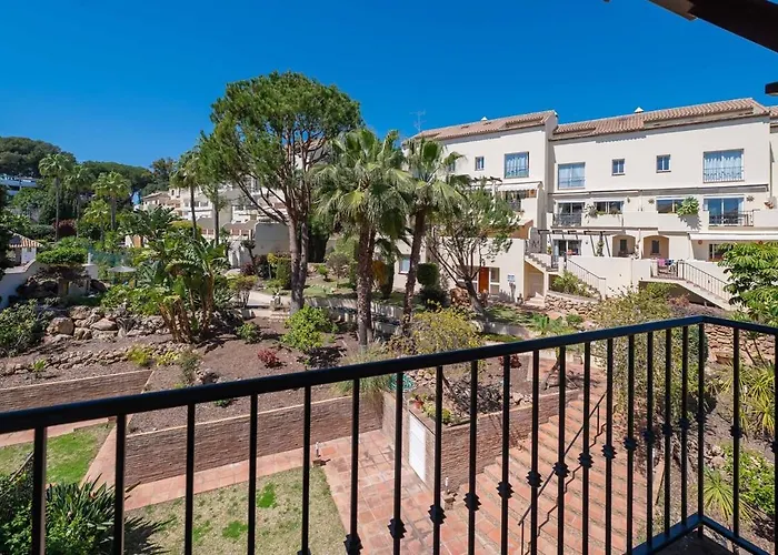 Apartman New Spacious Townhouse In Marbella
